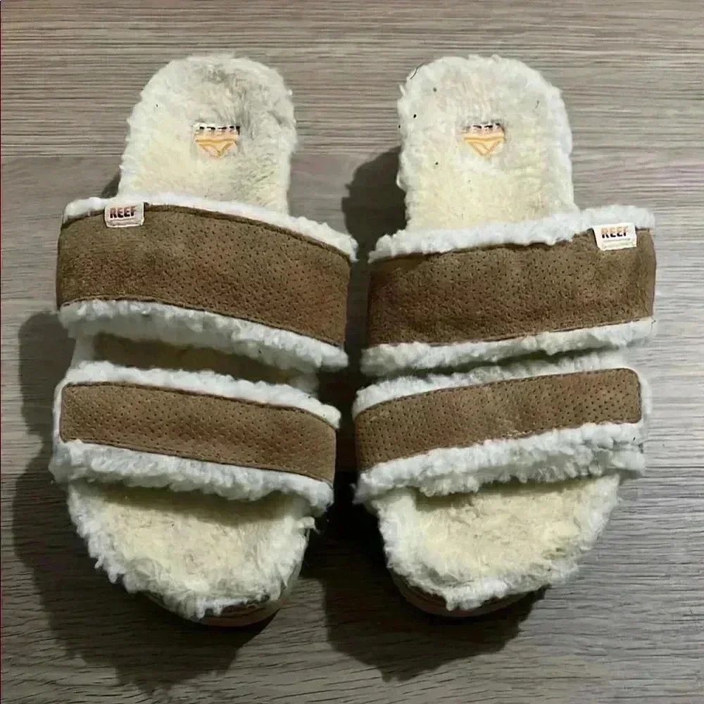 Reef Brown and White Fuzzy Sandals